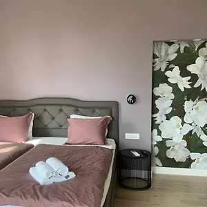 apartmani-liana.primorje-gorskikotar.com/